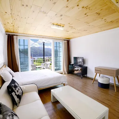 Walking Sky Pension Gapyeong Room photo